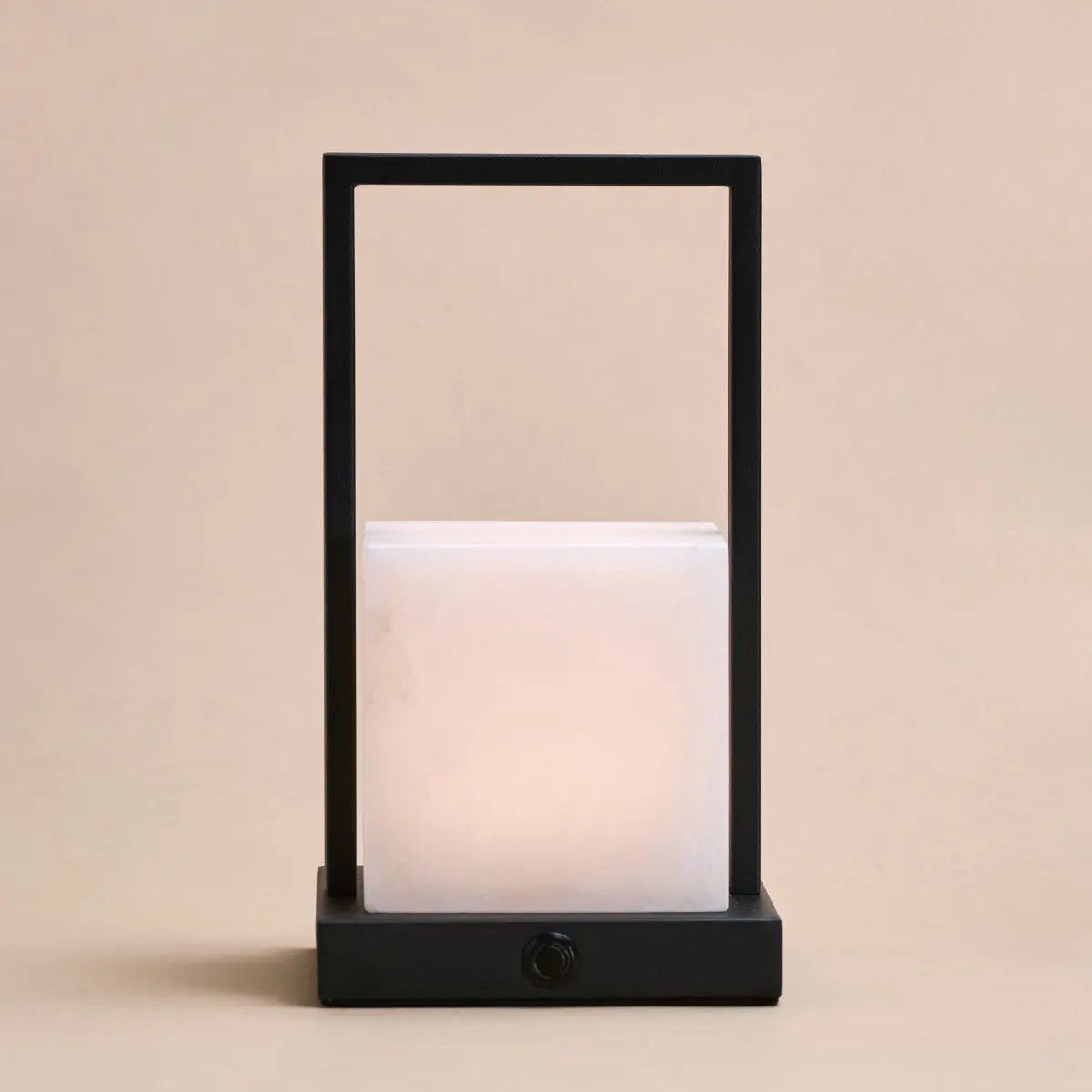 Lampe de table rechargeable "Nola" en albâtre l trois modes d'éclairage et rechargeable