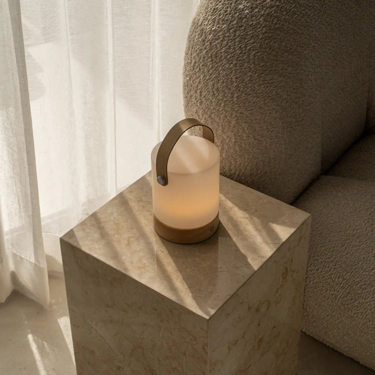 Lampe de table rechargeable au marron clair et clair - sans fil, dimmable et USB-C