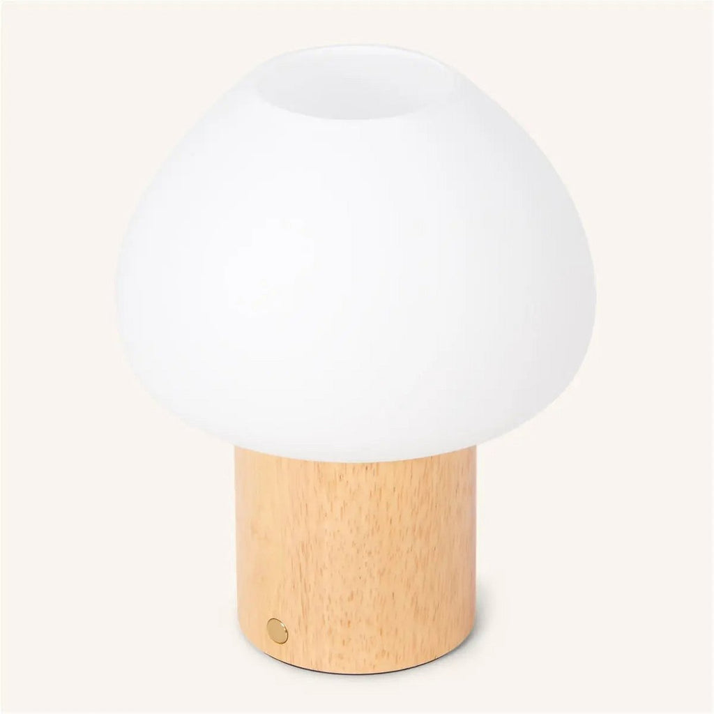 Lampe en bois "Fynn" marron clair – rechargeable, variable et élégante