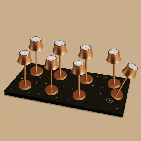 Combi set professionnel - 8 x de pijp mini les lampes de table rechargeables en cuivre et 1 x station de charge sans fil avec Qi-Technology - parfait pour les restaurants, l'hospitalité et les hôtels