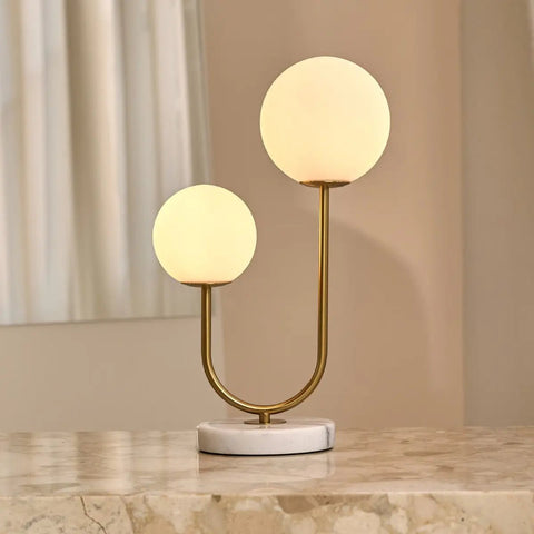 Giorgia Lampe en marbre élégant - lampe de table élégante avec ampoules en verre givré