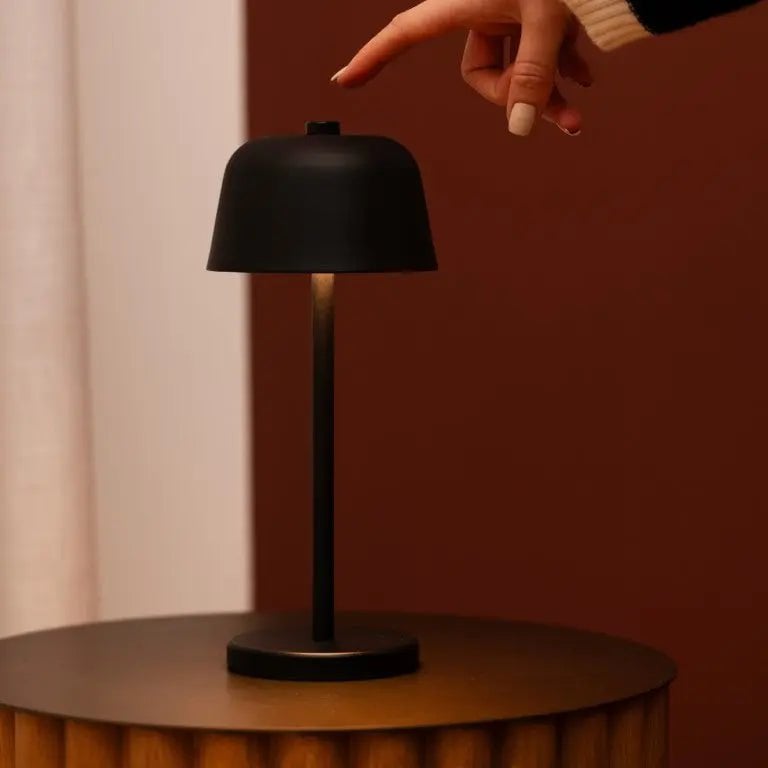 Lampe de table rechargeable noire Anton | Éclairage élégant et sans fil