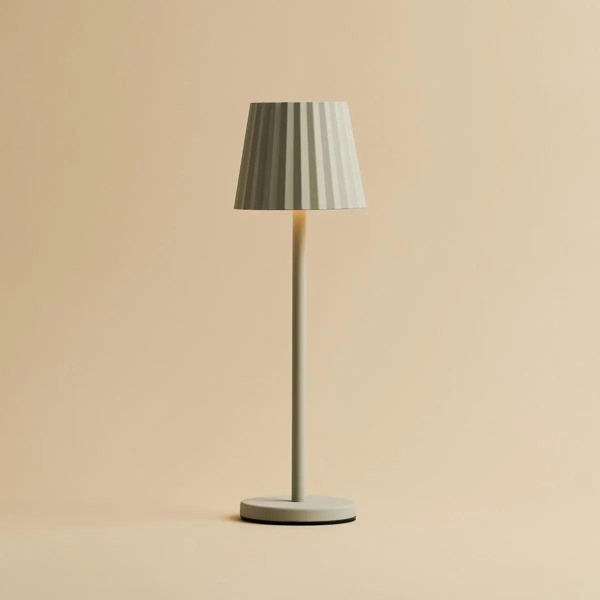 8× Maya Shadow Grey — Pack lampes rechargeables hôtel Tavellio