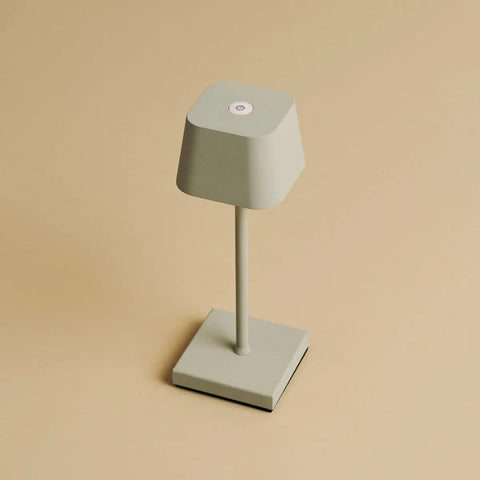 Sarphati Mini Shadow Grey Grey Cordless Table Lamp Perfection pour l'industrie hôtelière - Rechargeable sans fil via Station de chargement, lampe dimmable et 3 modes légers