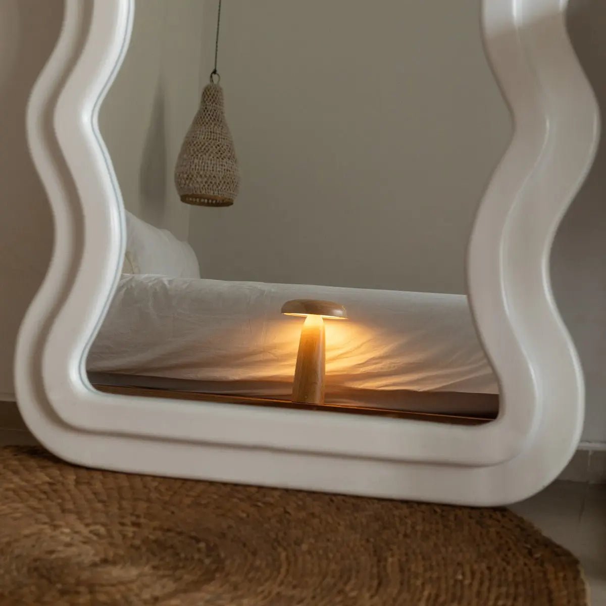 Lampe de table en bois Lennart – Éclairage rechargeable, à intensité variable et sans fil