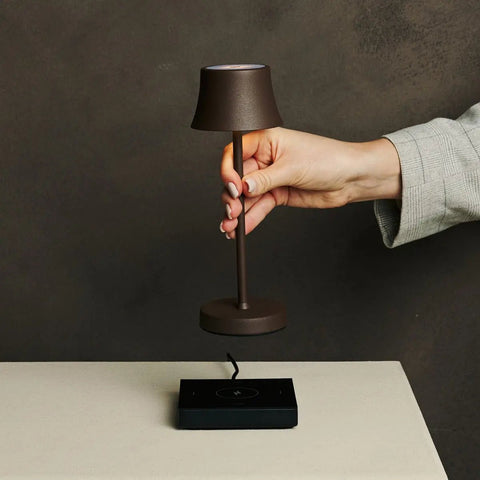 De Pijp Mini Mocha Brown Brown Rechargeable Table Lampe - Charge sans fil, lampe dimmable et 3 couleurs claires
