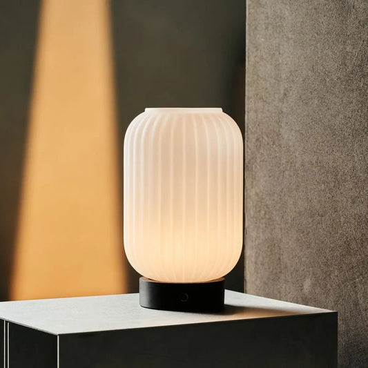 LILLY BRORN DARK BRORN UNIQUE UNIQUE LAMPE - LAMPE DE VERRE GRATITE, BASE DE BOIS, DIMMABLE, 3 MODES LUMIÈRES