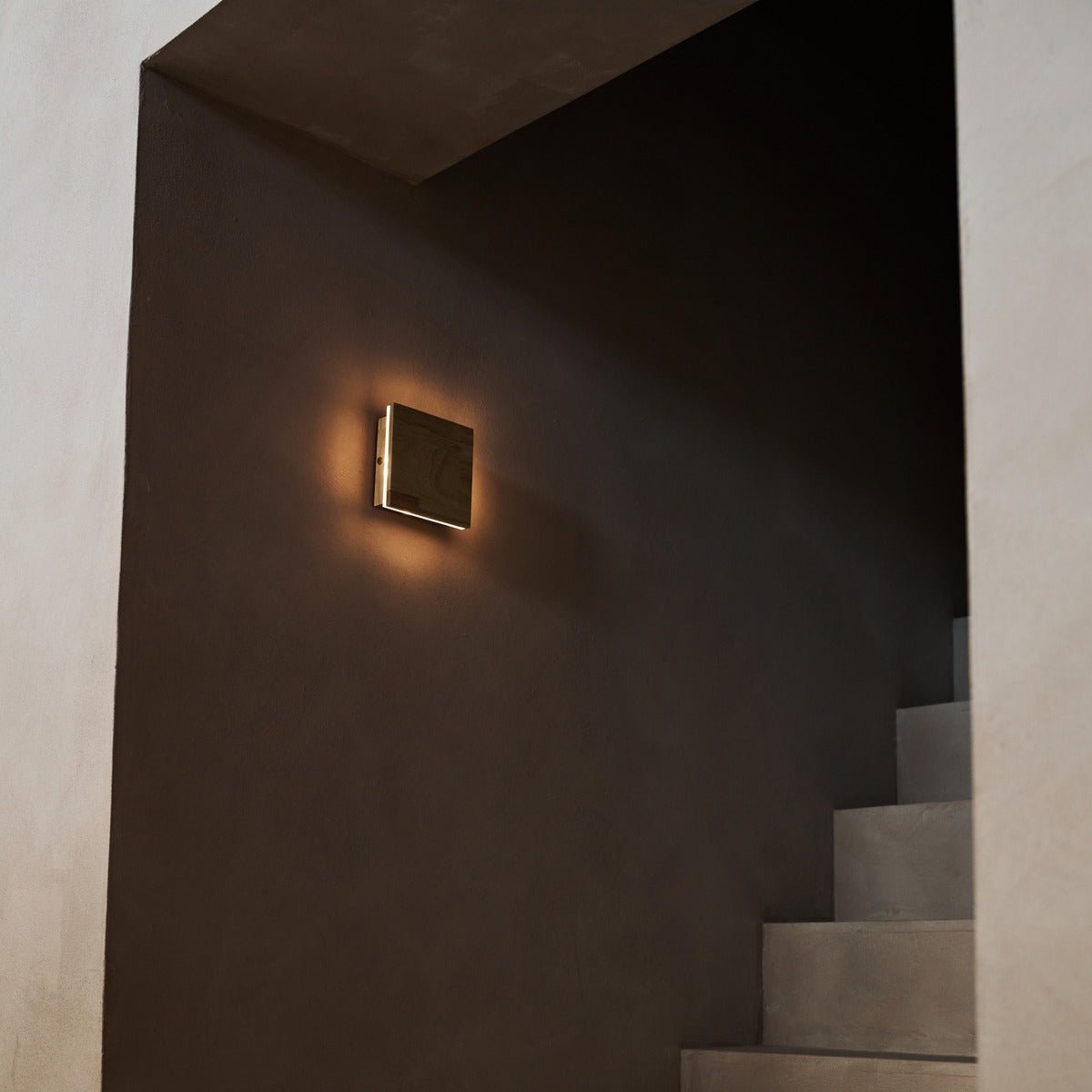 Lampe murale sans fil marron clair - lampe en bois rechargeable, dimmable et naturel