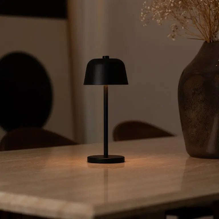 Lampe de table rechargeable noire Anton | Éclairage élégant et sans fil