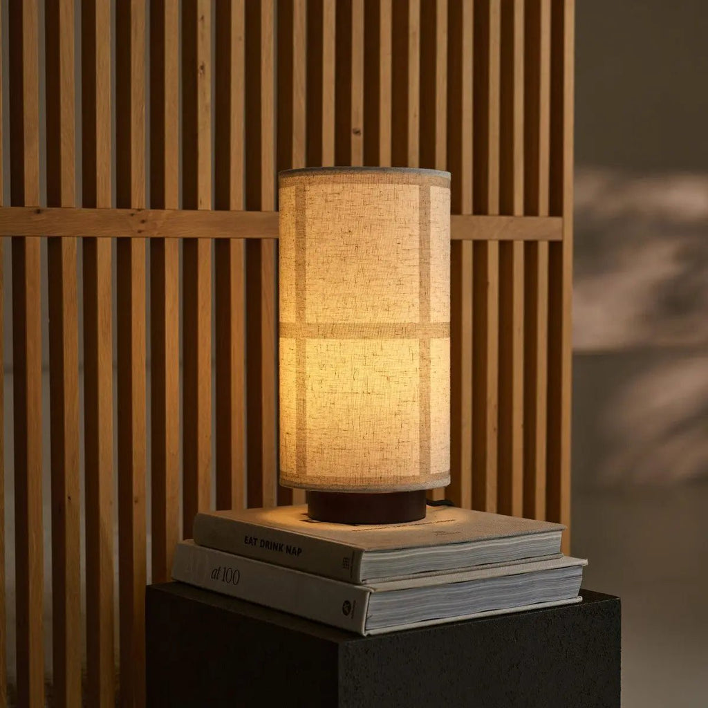 Lampe de table marron foncé Sakura | Abat-jour en mélange de lin et éclairage élégant