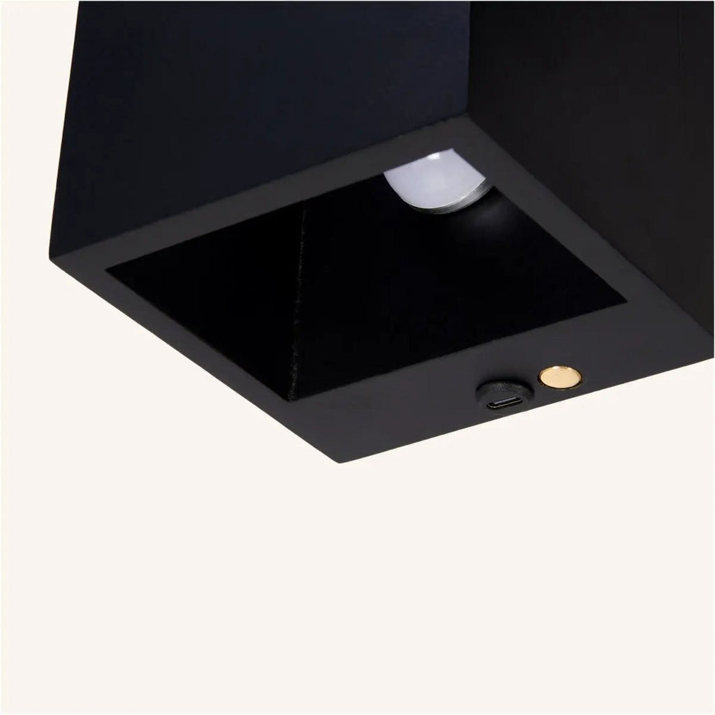 Applique Murale Carrée Noir Sable | Éclairage rechargeable, à intensité variable et sans fil