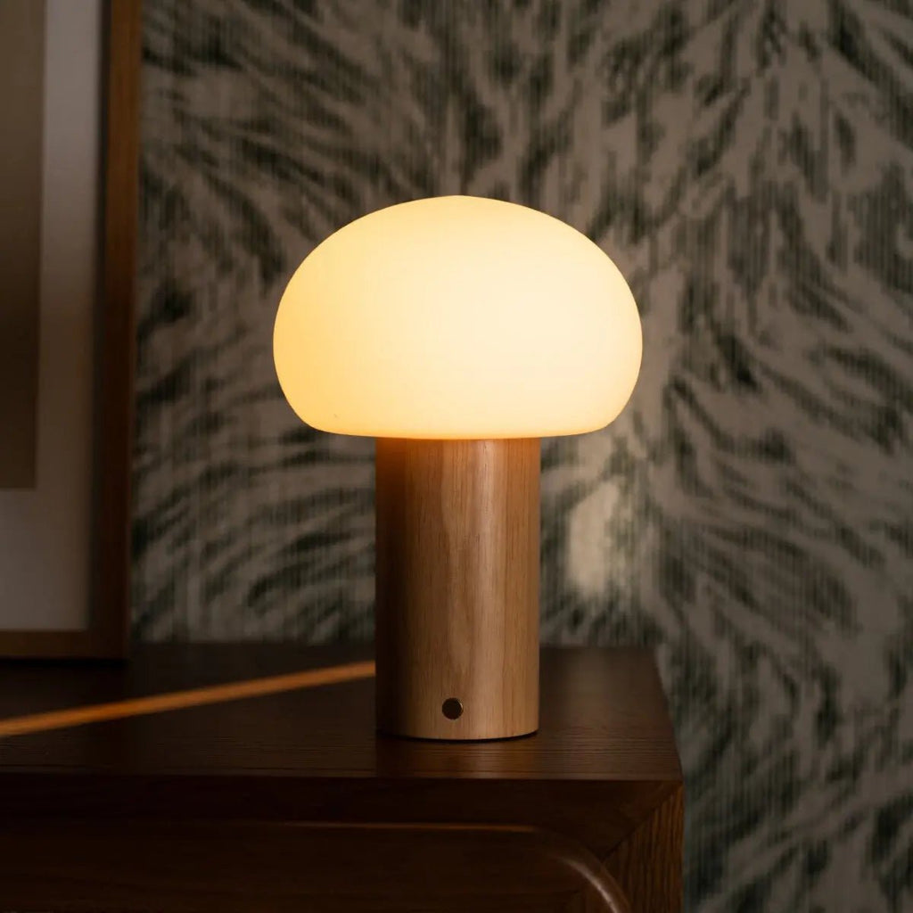 Lampe de table en bois marron clair avec verre et batterie rechargeable | Éclairage dimmable et polyvalent