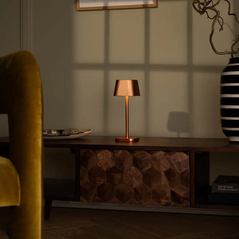 Lampe de table rechargeable en cuivre Ava | Élégant, sans fil et à intensité variable