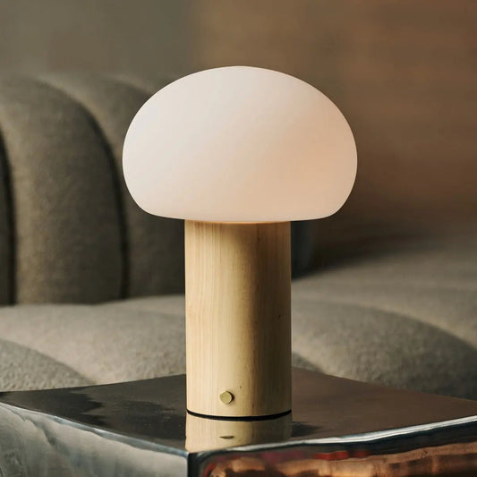 Lampe de table en bois marron clair avec verre et batterie rechargeable | Éclairage dimmable et polyvalent