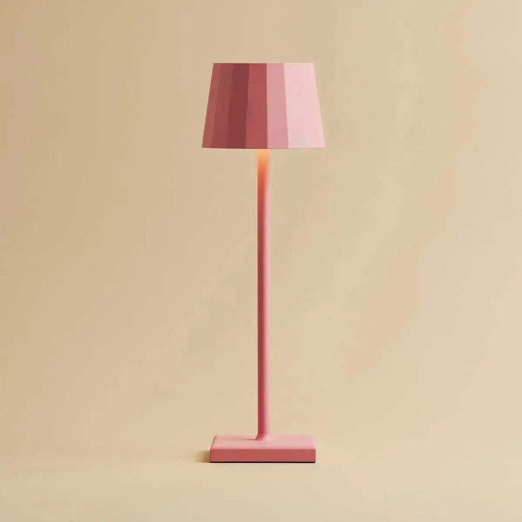 Wouter Flamingo Pink Rechargeable Table Lampe - Charge sans fil, Dimmable, durée de vie de la batterie de 120 heures