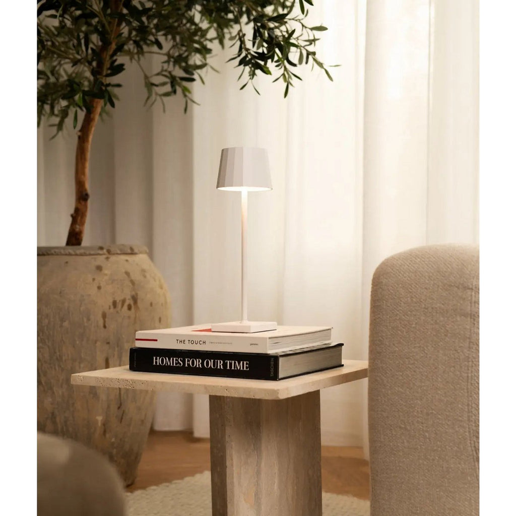 Lampe de table rechargeable William White – Sans fil, à intensité variable, autonomie de 120 heures