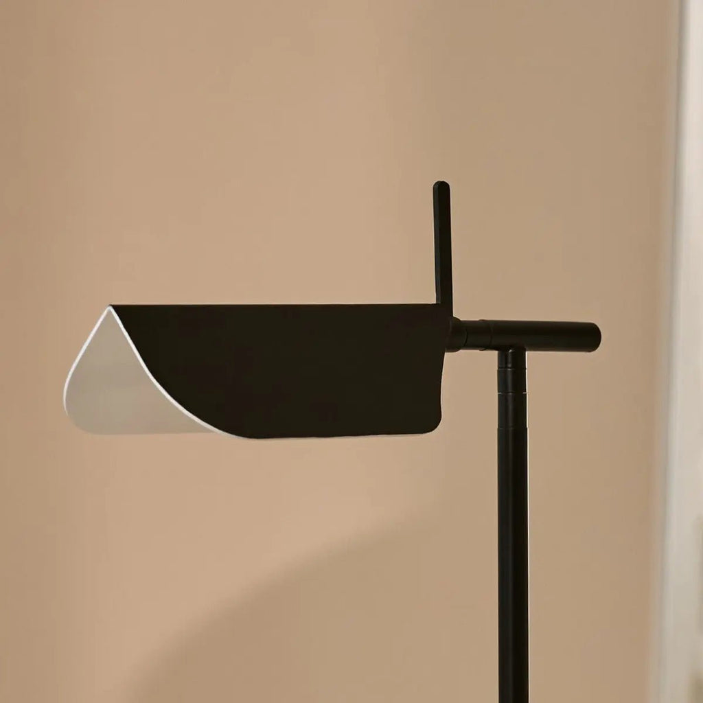 Lampe de Commode Marcello en Métal Noir – Design Scandinave Moderne