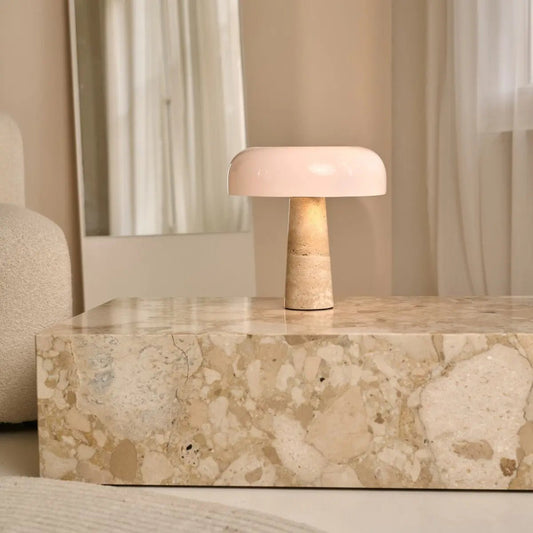 Lampe en travertin Emily – Design élégant fait à la main avec abat-jour en verre