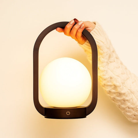 Lampe sans fil en bois marron foncé Skye | Conception rechargeable et variable
