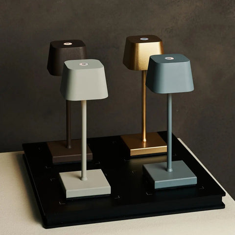 Sarphati Mini Shadow Grey Grey Cordless Table Lamp Perfection pour l'industrie hôtelière - Rechargeable sans fil via Station de chargement, lampe dimmable et 3 modes légers