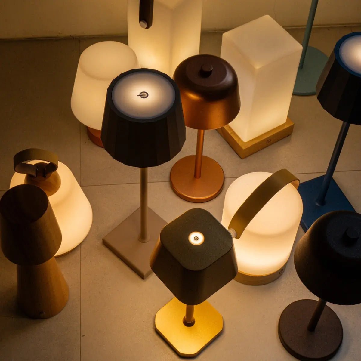 Lampe rechargeable en bois marron clair Zayn L Batterie dimmable et sans fil et bonne batterie