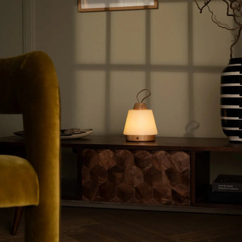 Lampe rechargeable Liv Light Brown – Bracelet en cuir, à intensité variable, sans fil