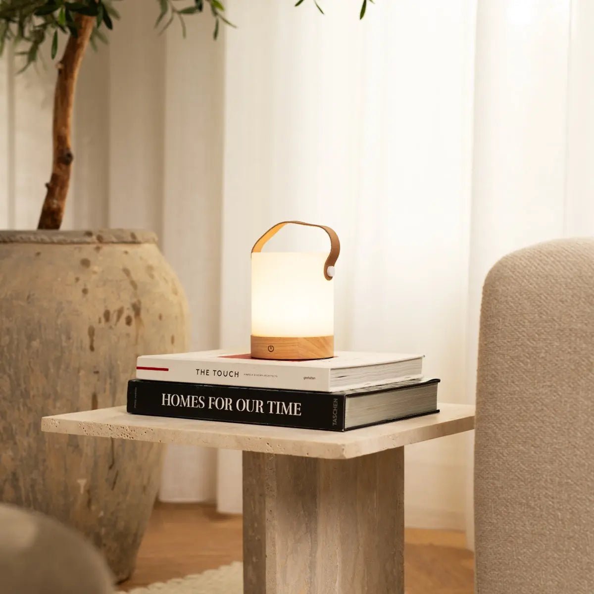 Lampe de table rechargeable au marron clair et clair - sans fil, dimmable et USB-C