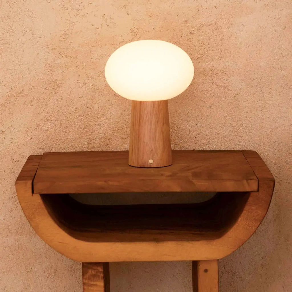 Lampe de table rechargeable en bois marron clair maximum avec verre et batterie rechargeable | Éclairage dimmable et polyvalent