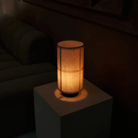 Lampe de table Sakura marron foncé avec abat-jour en lin | Éclairage fait à la main et élégant