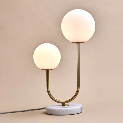Giorgia Lampe en marbre élégant - lampe de table élégante avec ampoules en verre givré