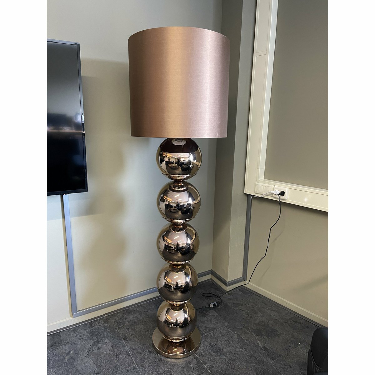 Lampe sur Pied Ampoule XL - Sépia.
