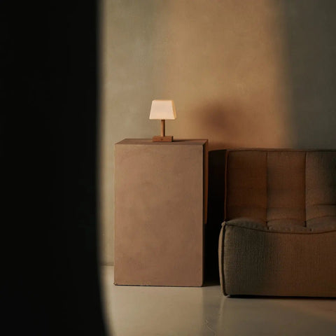 Tommy Brown Brown Wood Table Lampe avec verre - lampe rechargeable et dimmable, éclairage sans fil