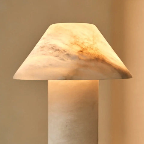 Lampe en albâtre élégante Eleonora – Fabriquée à la main, design unique avec une lueur douce