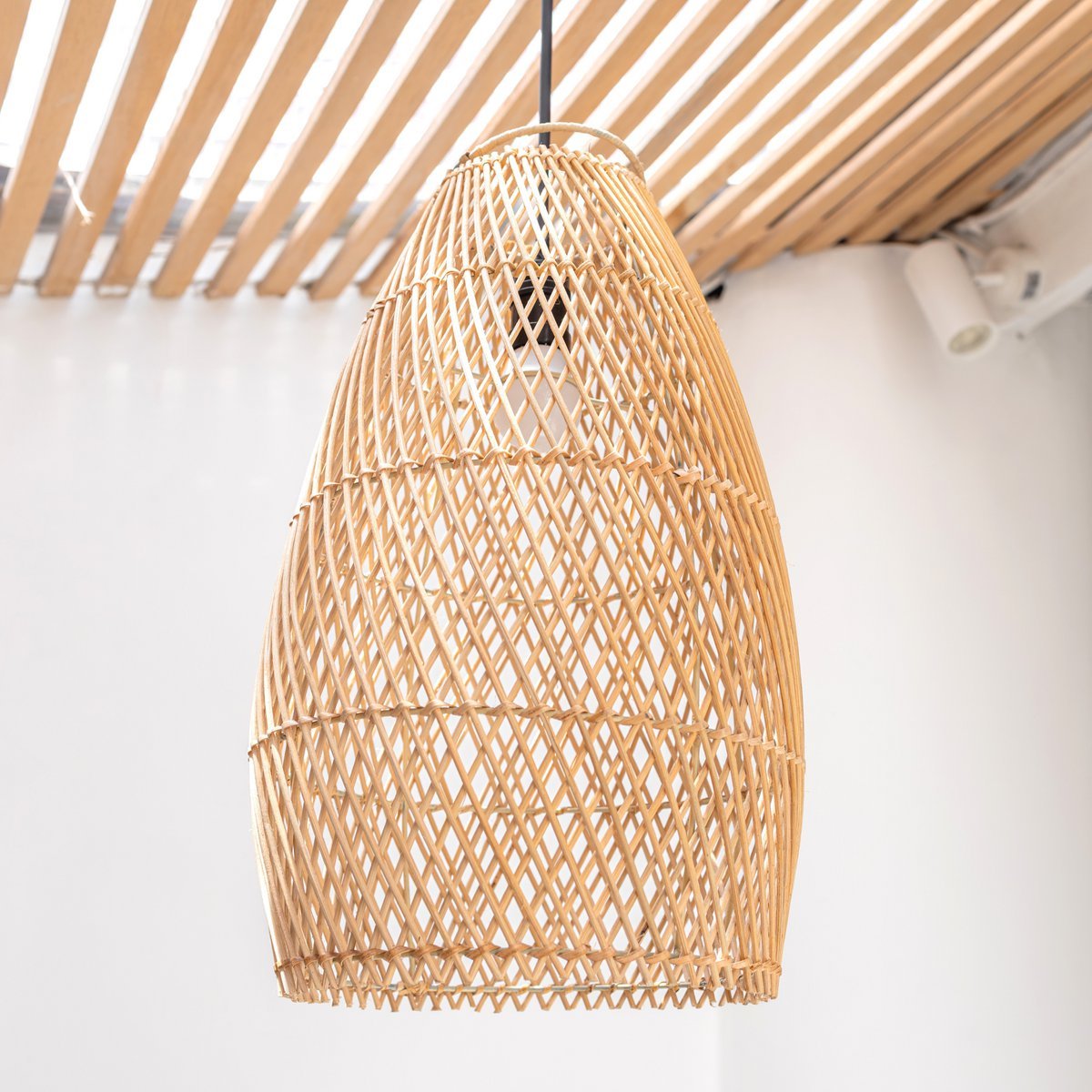 Plafonnier en rotin Abat-jour Boho TABUNG.