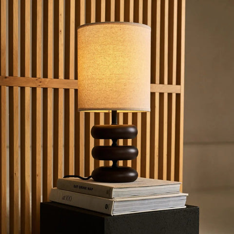 Lampe de table en bois brun foncé Lara avec nuance de lin à crème - Éclairage de la maison rustique