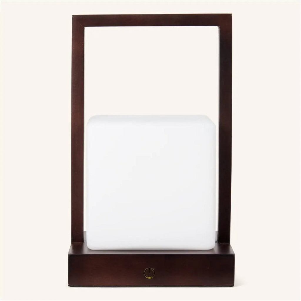 Lampe de table rechargeable en bois brun foncé noah avec verre et poignée en bois