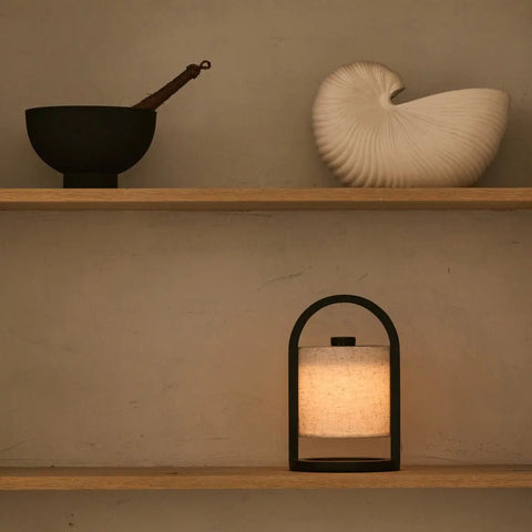 Lampe en bois sans fil River marron foncé – rechargeable et variable