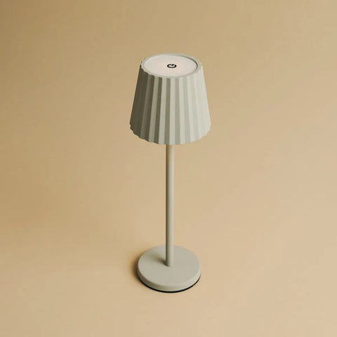 Maya Schadow Gris Grey Table Lampe en fer - lampe dimmable et 3 modes lumineux, rechargeable via la station de charge sans fil