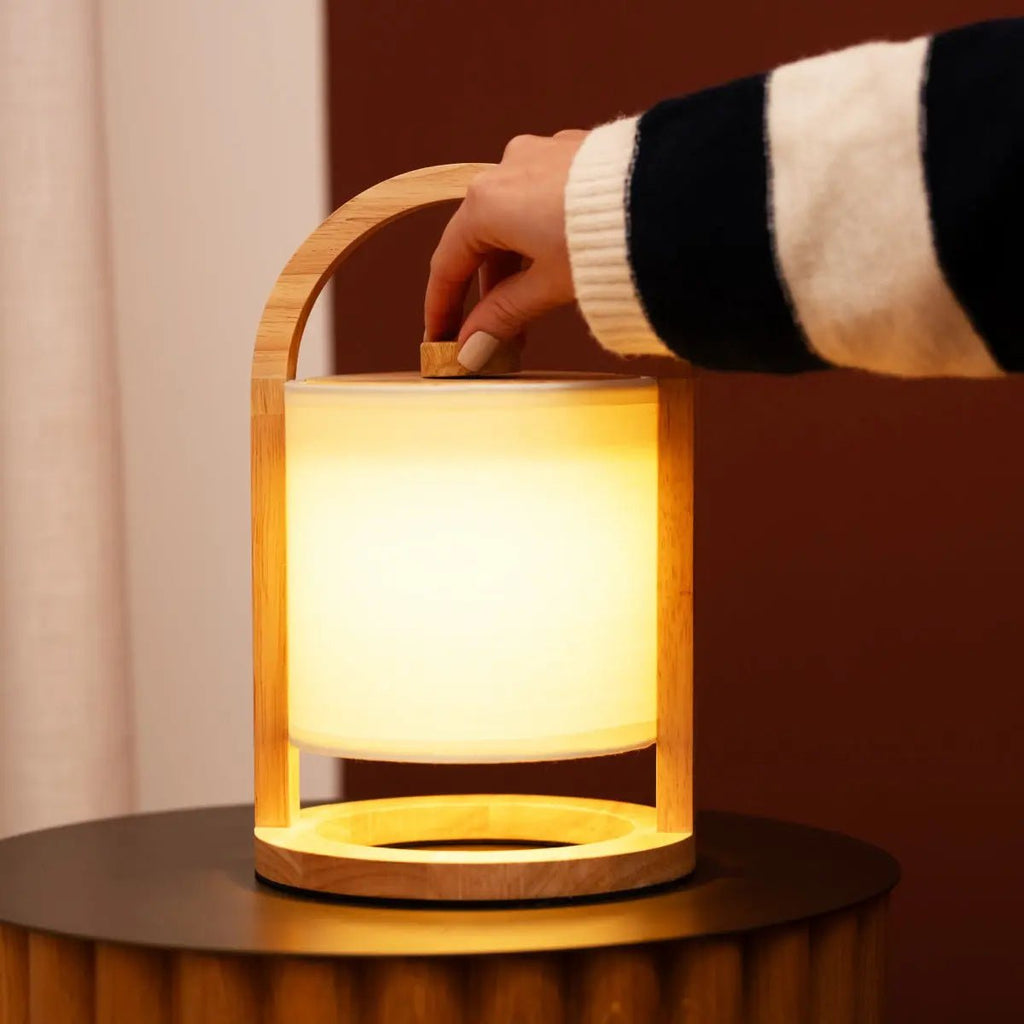 Lampe rechargeable en bois marron clair River – Lumière à intensité variable et sans fil
