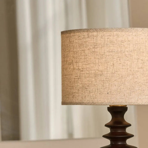 Lampe Bodhi en bois brun foncé avec abat-jour beige
