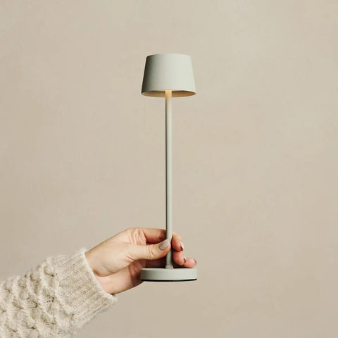 Vondel Mini Shadow Grey Grey Rechargeable et lampe sans fil parfaite pour l'industrie hôtelière - sans fil rechargeable via la station de charge