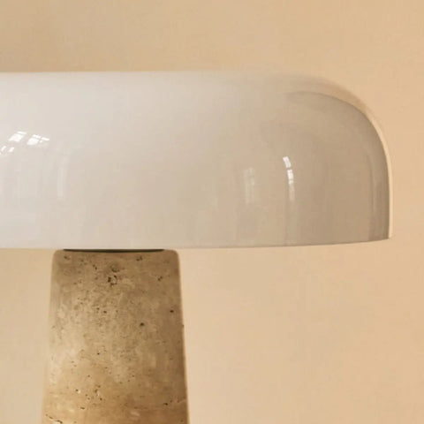 Lampe en travertin Emily – Design élégant fait à la main avec abat-jour en verre
