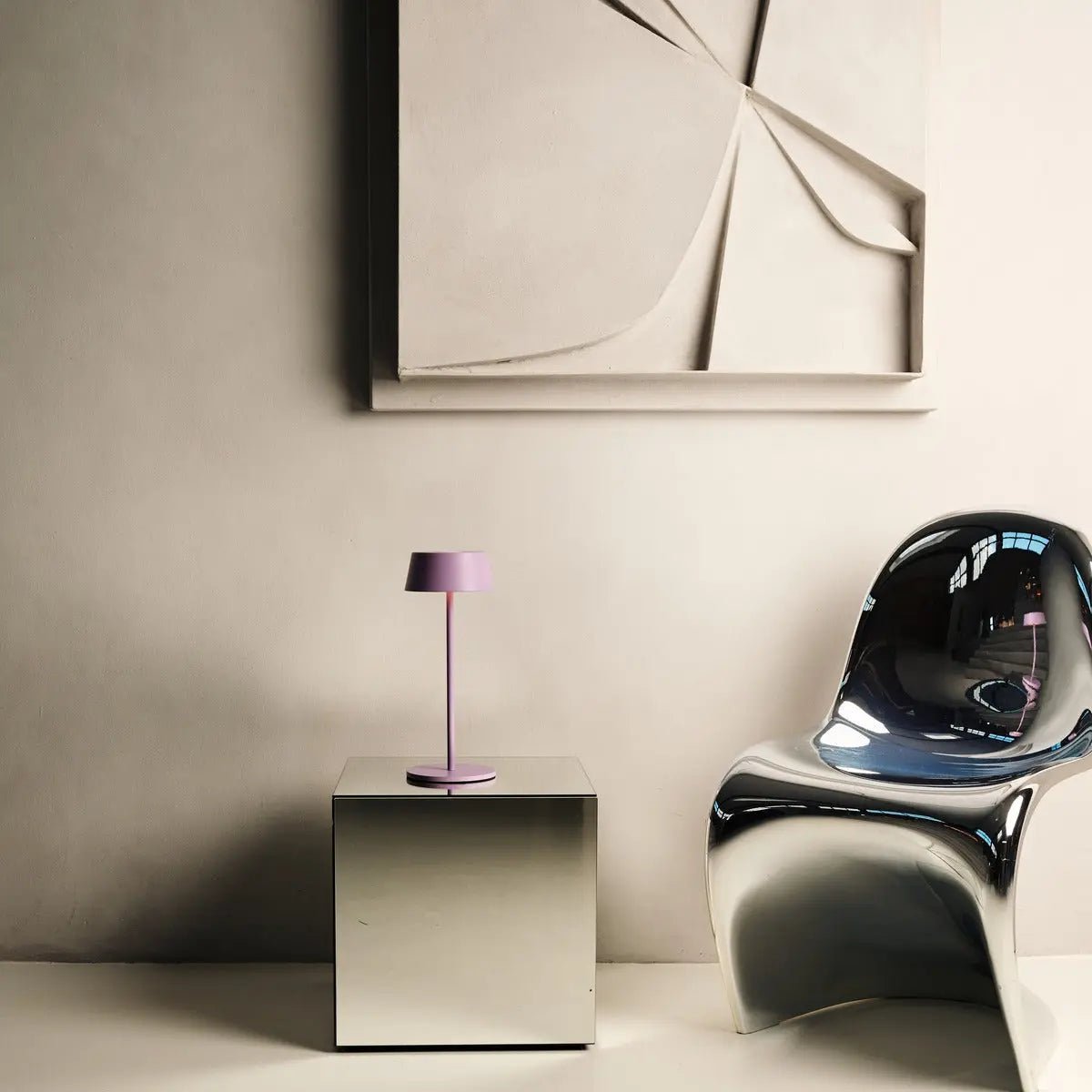 Hugo Violet Lila Lampe de table rechargeable - lampe élégante, dimmable et sans fil