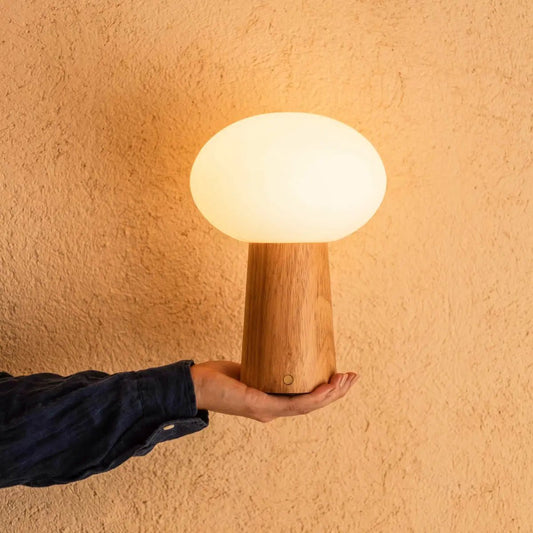 Lampe de table rechargeable en bois marron clair maximum avec verre et batterie rechargeable | Éclairage dimmable et polyvalent