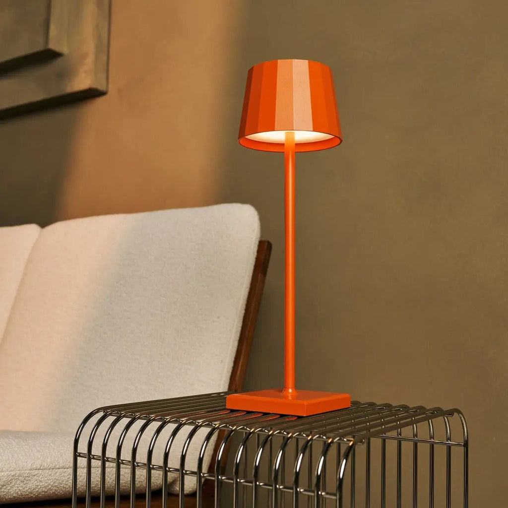 Combi set professionnel - 8 x wouter fleurs de table de table rechargeable orange et 1 x station de charge sans fil avec...
