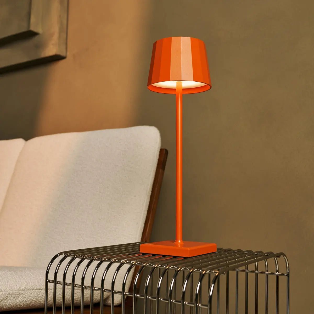 Combi set professionnel - 8 x wouter fleurs de table de table rechargeable orange et 1 x station de charge sans fil avec...