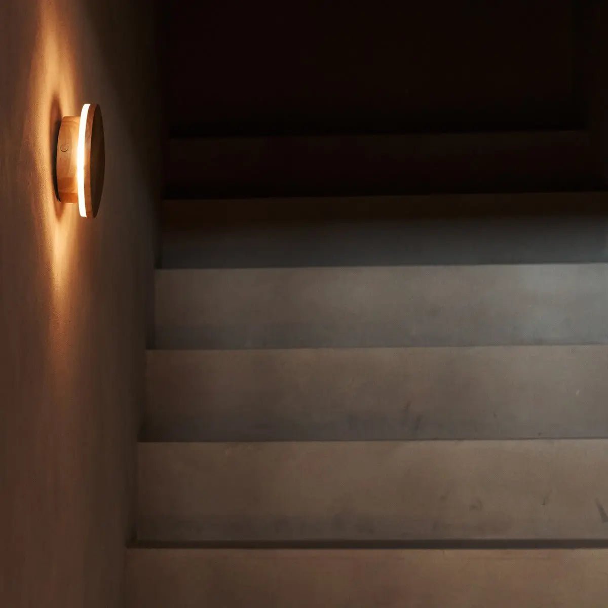 Lou Brown Light Wall sans fil - Contrôle tactile rechargeable et dimmable - Lumière chaude de 2700k