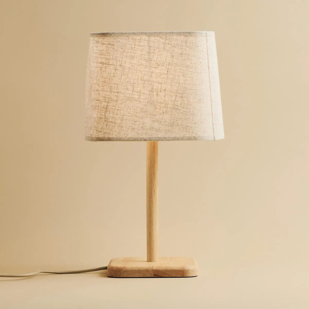 Lampe en bois Marley avec une teinte beige - Éclairage élégant et biologique