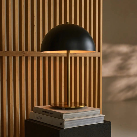 Lampe de table Lola Gold & Black – Design élégant en métal avec interrupteur marche/arrêt