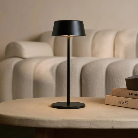 Lampe de table rechargeable Hugo Midnight Black - Intensité variable, élégante et sans fil